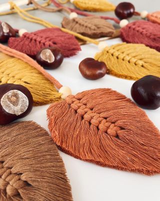 Babí léto je fuč a venku to už vážně vypadá jako podzim. 😳 Nedalo mi to a vytvořila jsem novou barevnou kombinaci lístků...